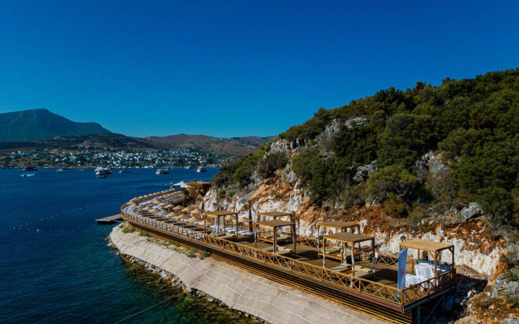 Bodrum Yalıkavak'ta sosyetenin kalbine mavi bayraklı halk plajı: Bakan Ersoy tarih verdi 6